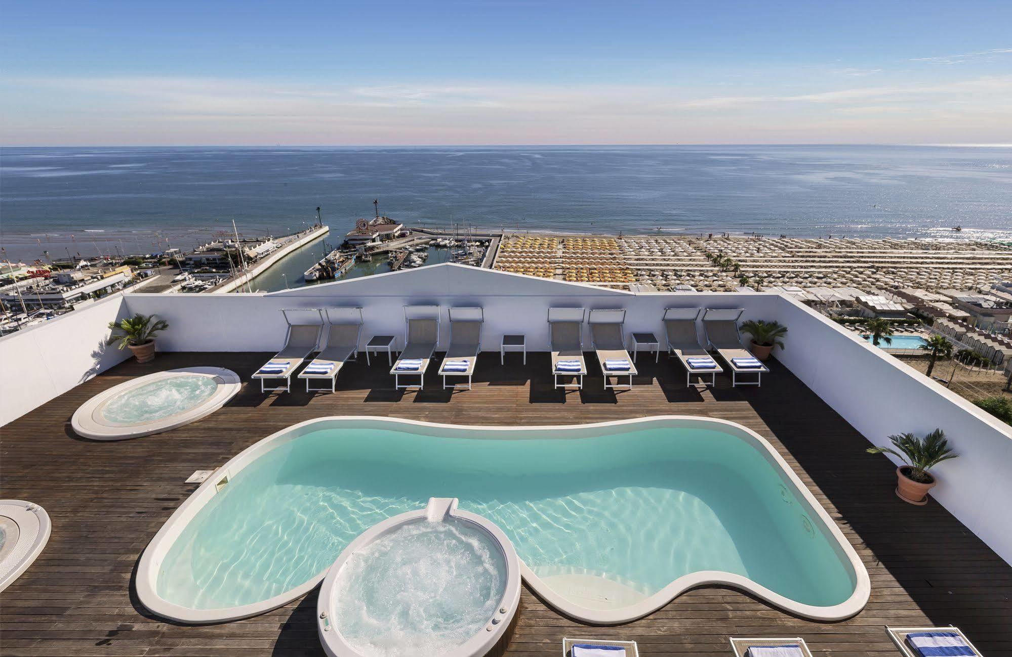 Hotel Nautico 4*